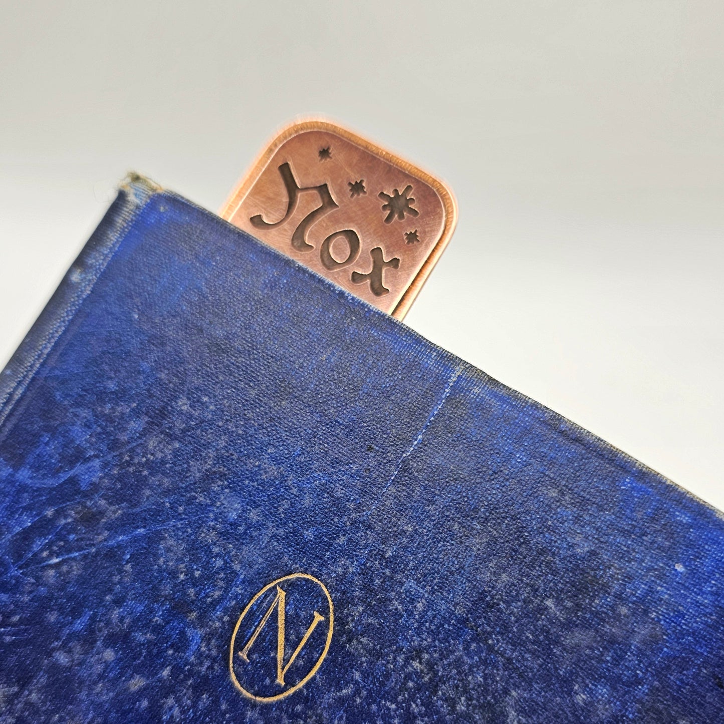 Nox Bookmark